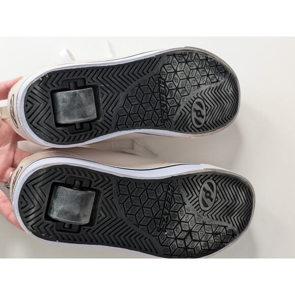 Heelys Propel 2.0 Tan Canvas Skate Shoes Youth Size 5 / Women's 7 - Picture 8 of 8